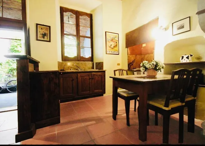 Casa La Corte * 카노비오